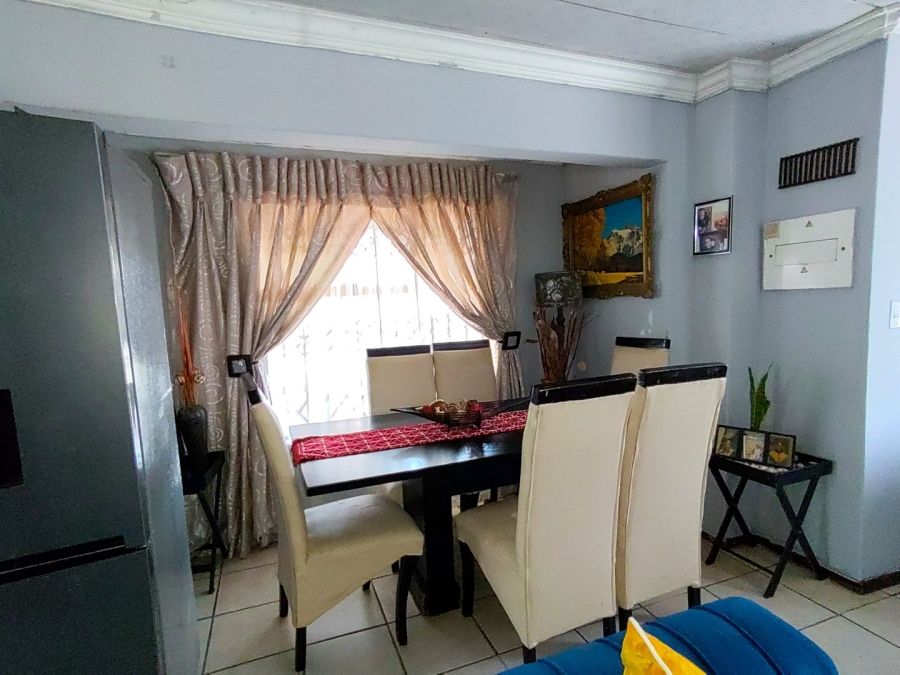 2 Bedroom Property for Sale in Karenpark Gauteng