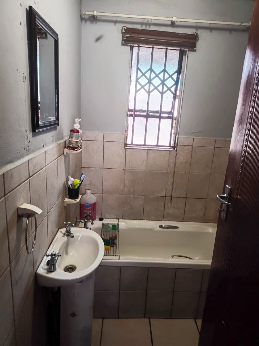 2 Bedroom Property for Sale in Karenpark Gauteng