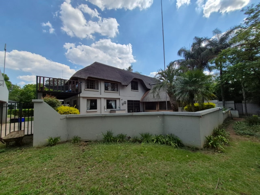 To Let 3 Bedroom Property for Rent in Zwavelpoort Gauteng