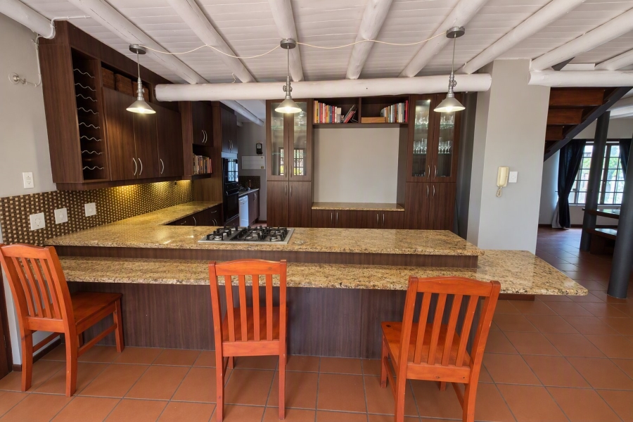 To Let 3 Bedroom Property for Rent in Zwavelpoort Gauteng