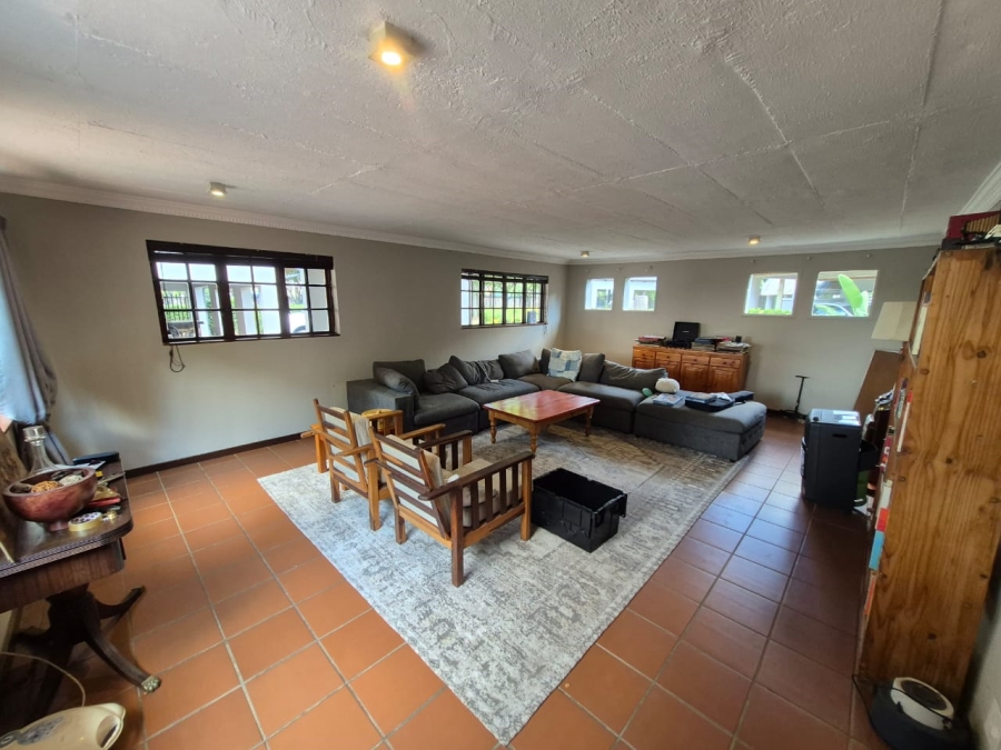 To Let 3 Bedroom Property for Rent in Zwavelpoort Gauteng