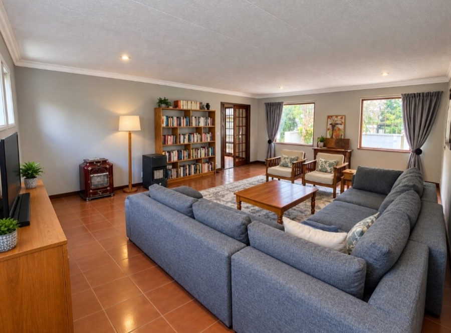 To Let 3 Bedroom Property for Rent in Zwavelpoort Gauteng