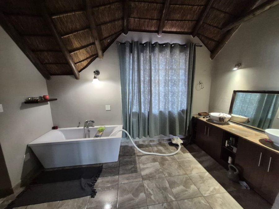 To Let 3 Bedroom Property for Rent in Zwavelpoort Gauteng