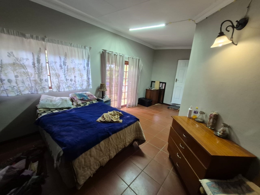 To Let 3 Bedroom Property for Rent in Zwavelpoort Gauteng