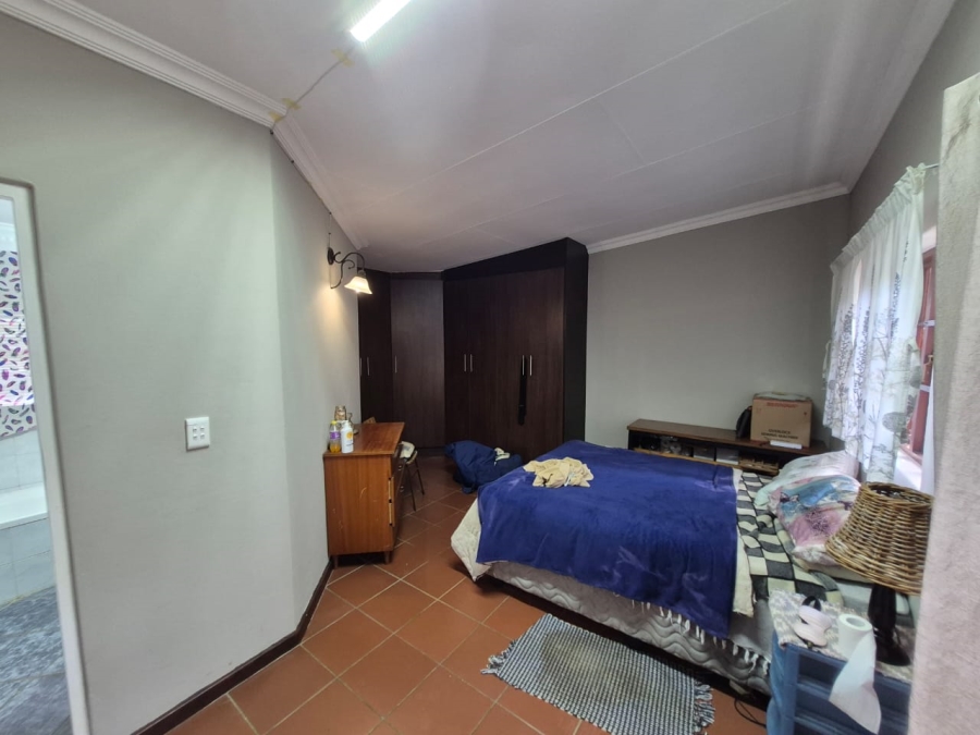 To Let 3 Bedroom Property for Rent in Zwavelpoort Gauteng