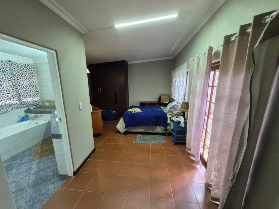 To Let 3 Bedroom Property for Rent in Zwavelpoort Gauteng