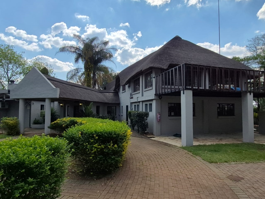 To Let 3 Bedroom Property for Rent in Zwavelpoort Gauteng