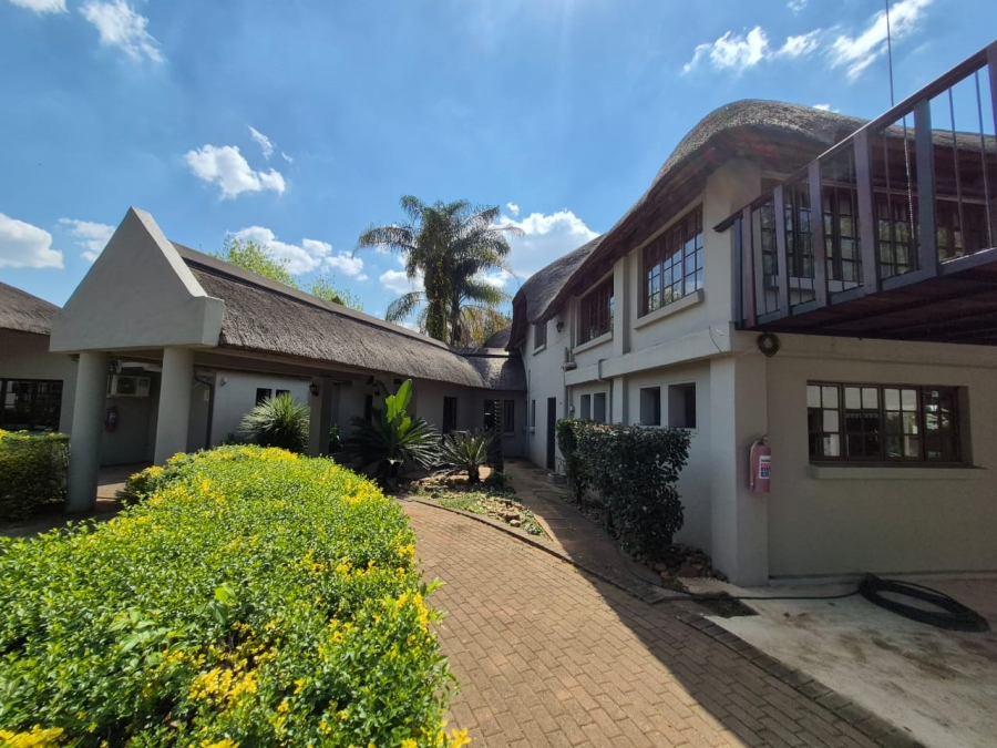 To Let 3 Bedroom Property for Rent in Zwavelpoort Gauteng