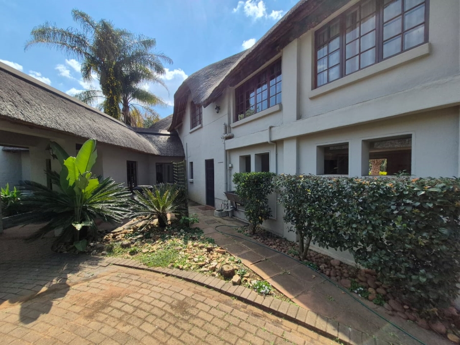 To Let 3 Bedroom Property for Rent in Zwavelpoort Gauteng