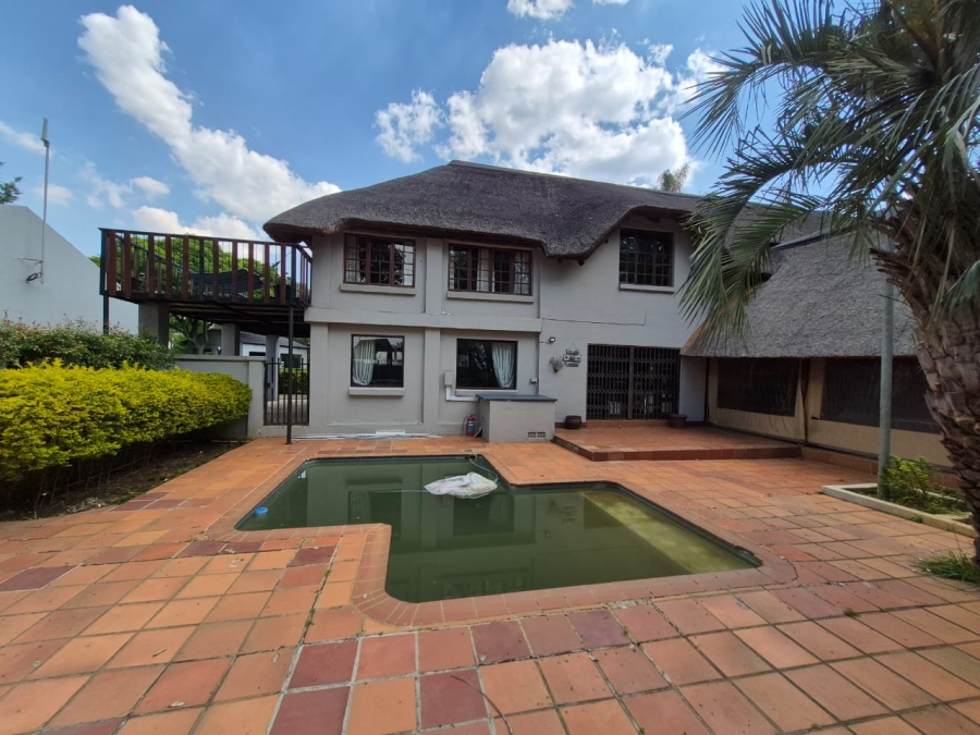 To Let 3 Bedroom Property for Rent in Zwavelpoort Gauteng