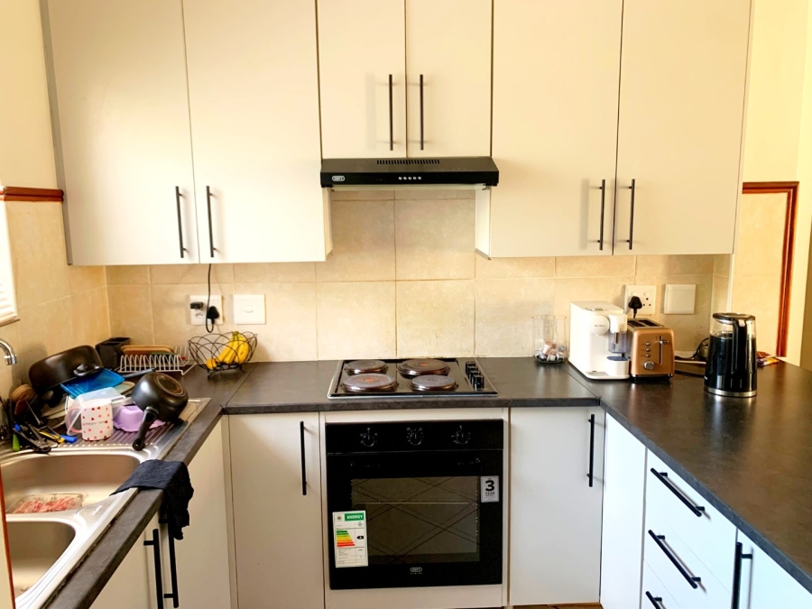 To Let 2 Bedroom Property for Rent in Sagewood Gauteng