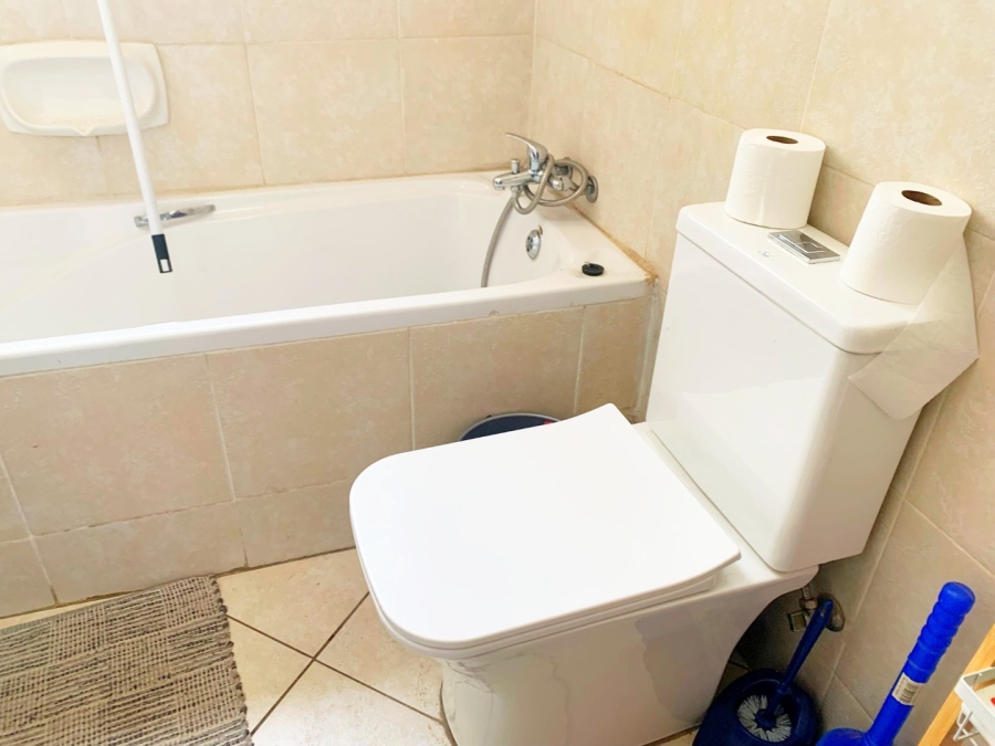 To Let 2 Bedroom Property for Rent in Sagewood Gauteng