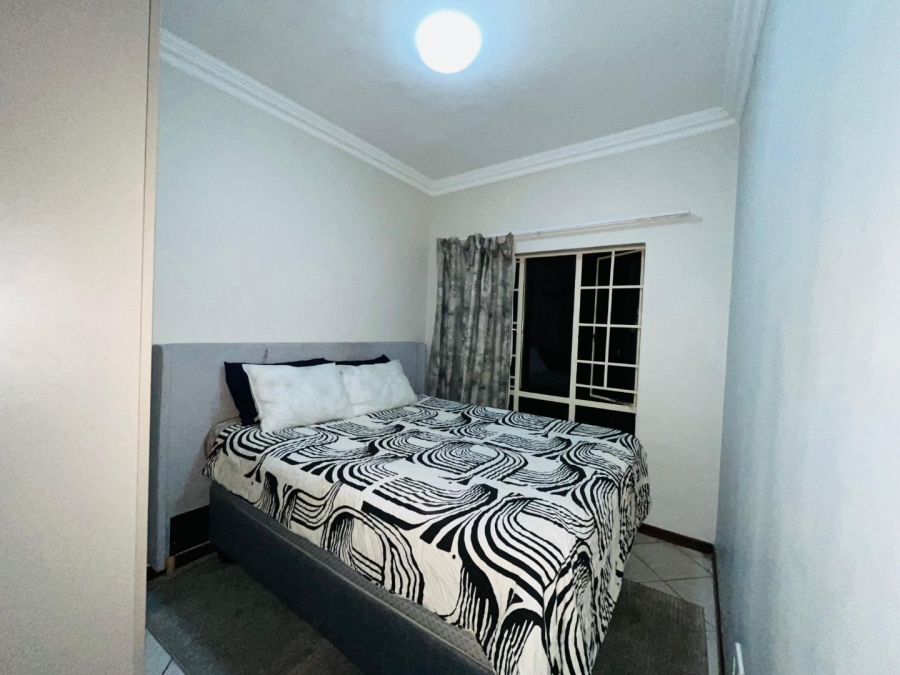 2 Bedroom Property for Sale in Noordwyk Gauteng