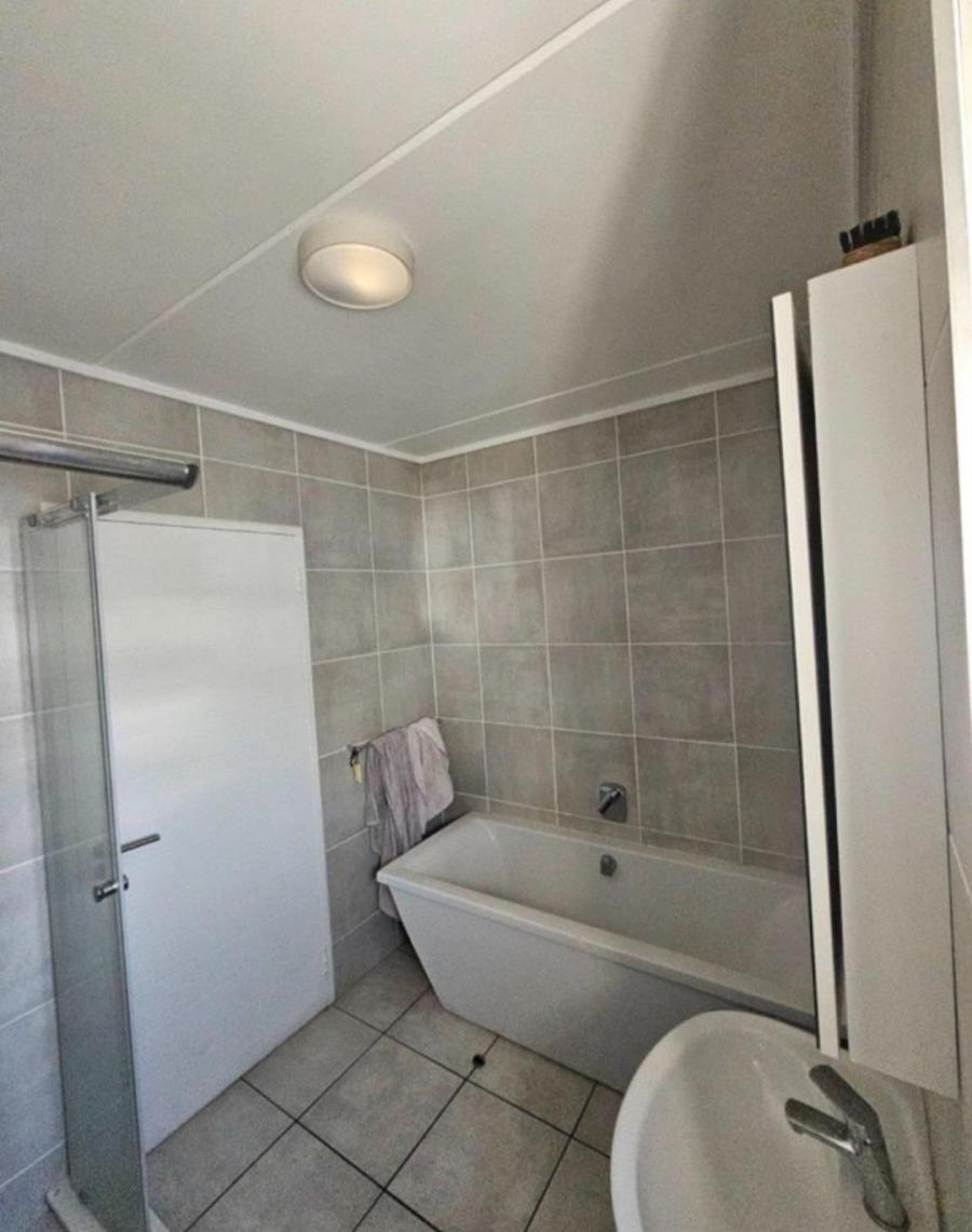 To Let 1 Bedroom Property for Rent in Linbro Park Gauteng