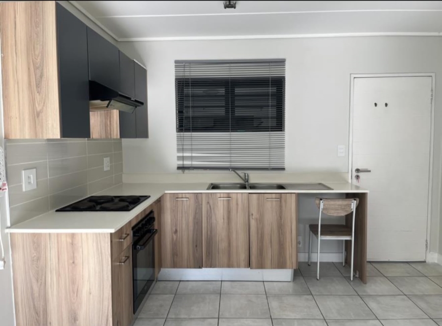 To Let 1 Bedroom Property for Rent in Linbro Park Gauteng