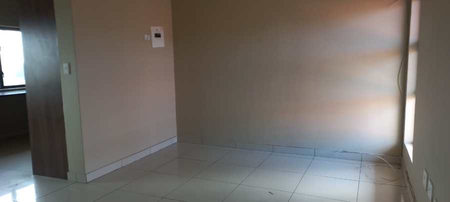 To Let 2 Bedroom Property for Rent in Crown Gardens Gauteng