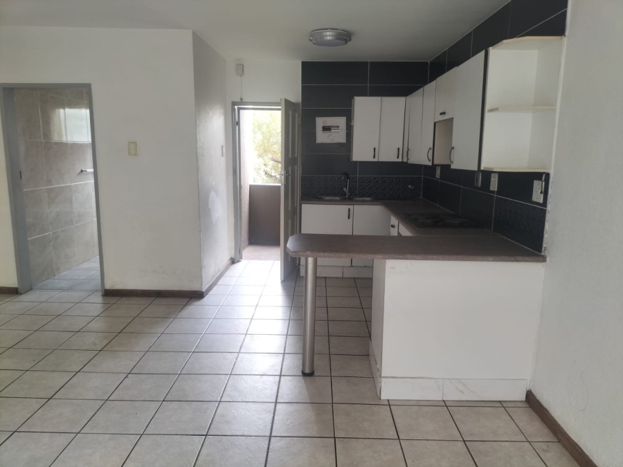 To Let 3 Bedroom Property for Rent in Florentia Gauteng