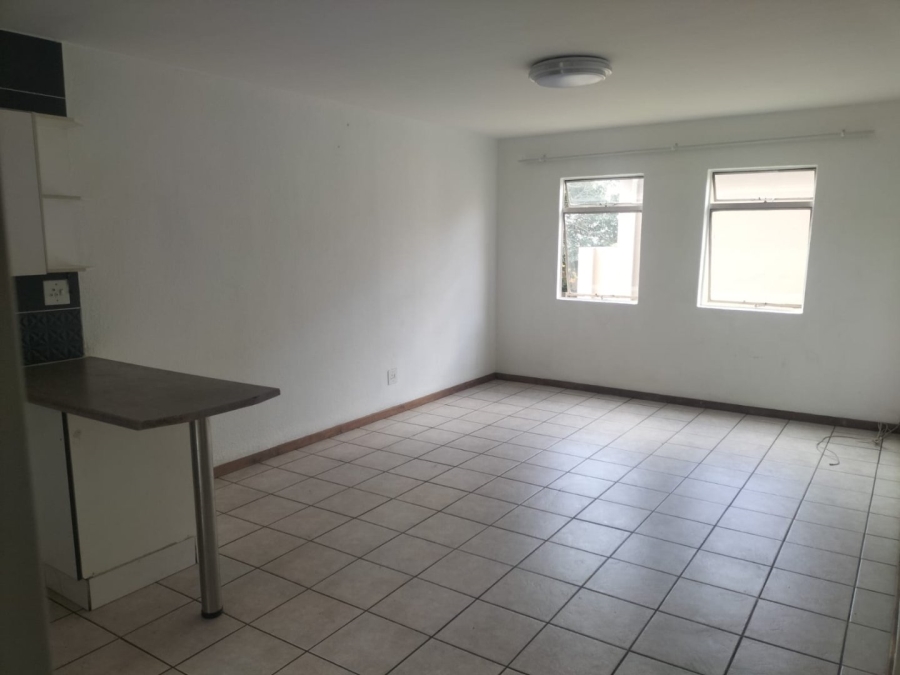 To Let 3 Bedroom Property for Rent in Florentia Gauteng