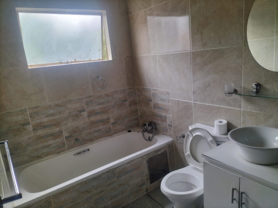 To Let 3 Bedroom Property for Rent in Florentia Gauteng