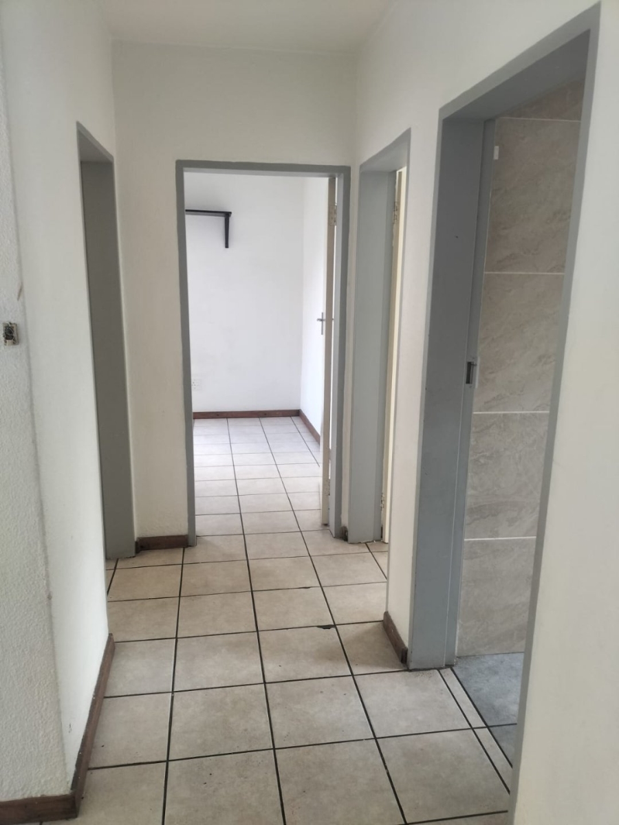 To Let 3 Bedroom Property for Rent in Florentia Gauteng