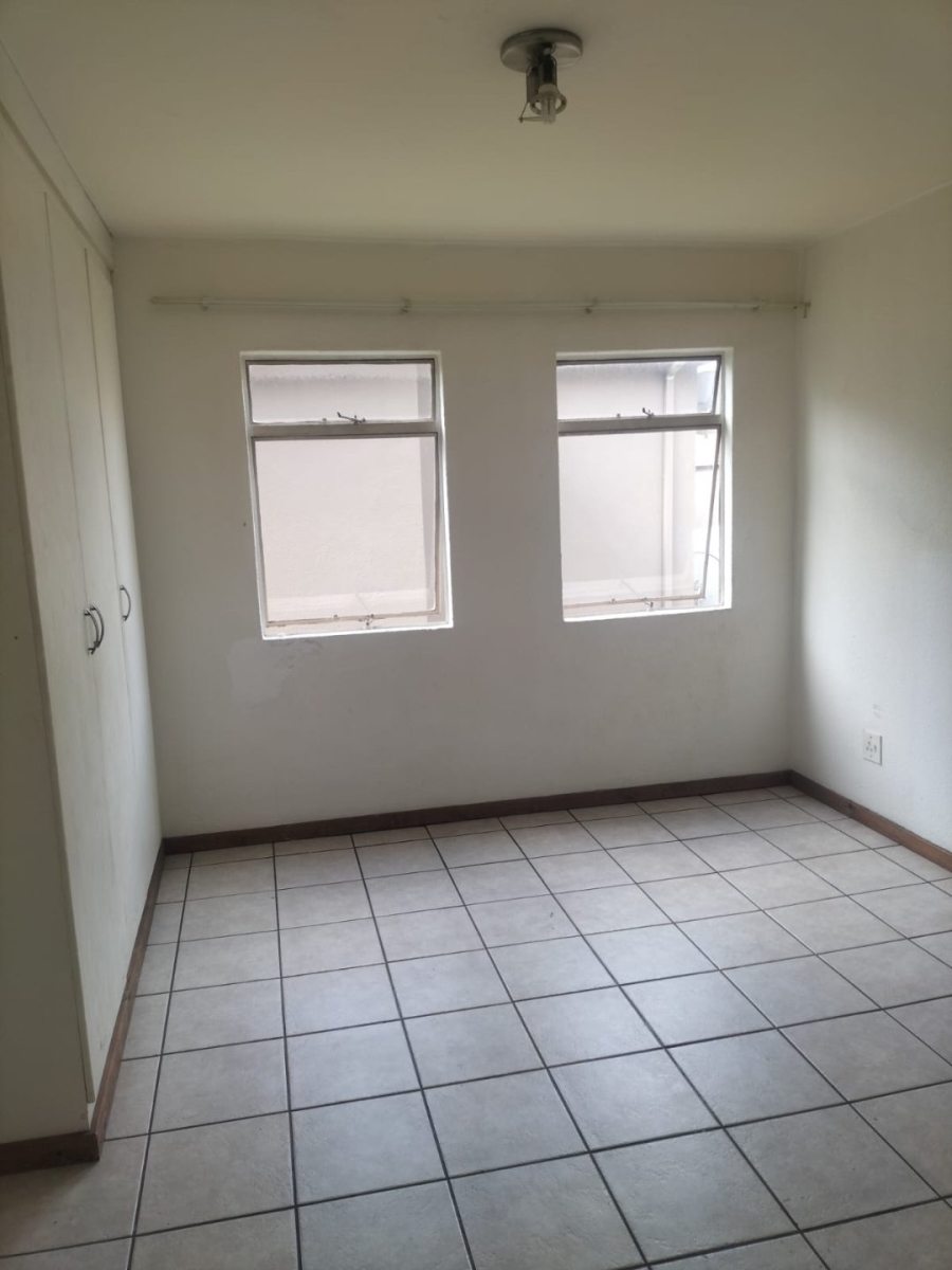 To Let 3 Bedroom Property for Rent in Florentia Gauteng