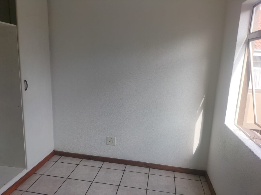 To Let 3 Bedroom Property for Rent in Florentia Gauteng