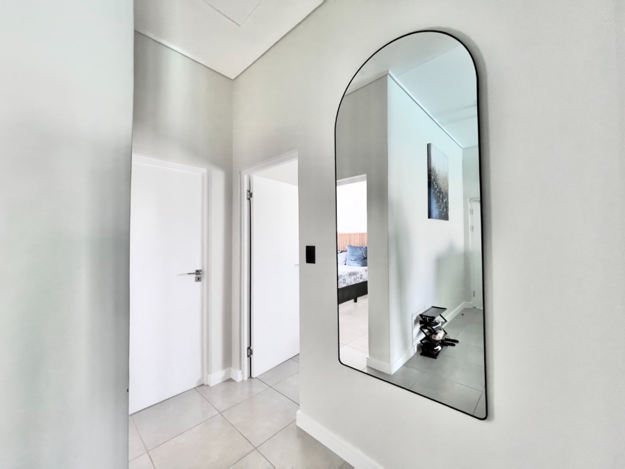 To Let 2 Bedroom Property for Rent in Waterfall Gauteng