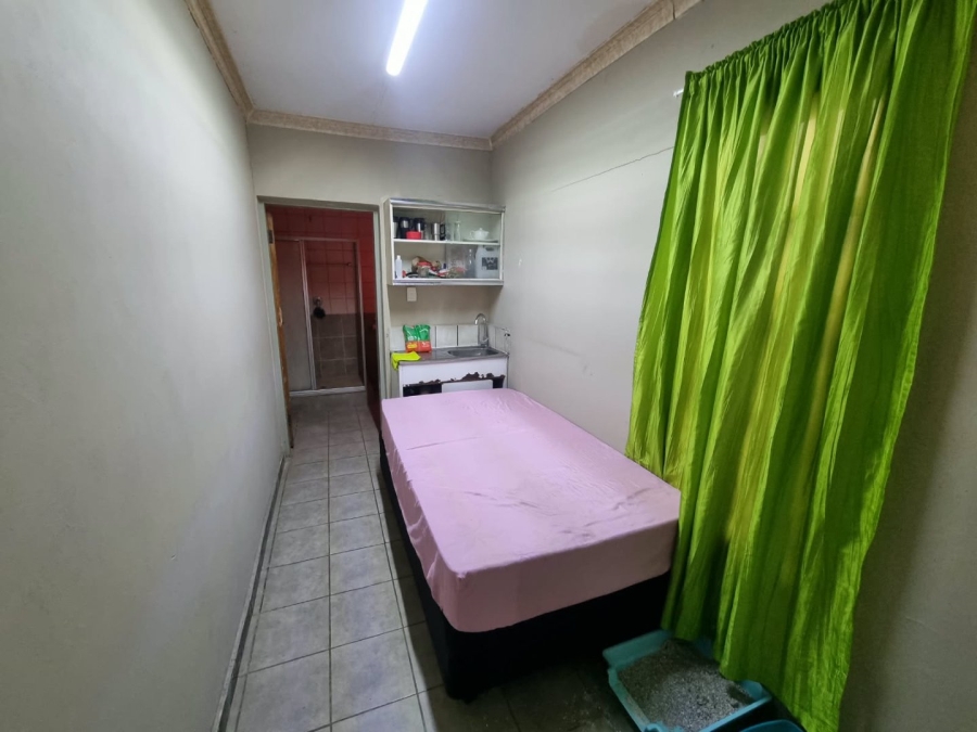 To Let 4 Bedroom Property for Rent in Vaaloewer Gauteng