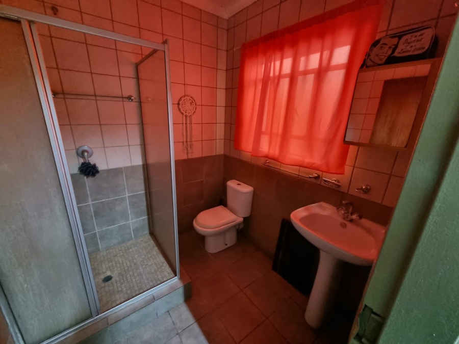 To Let 4 Bedroom Property for Rent in Vaaloewer Gauteng