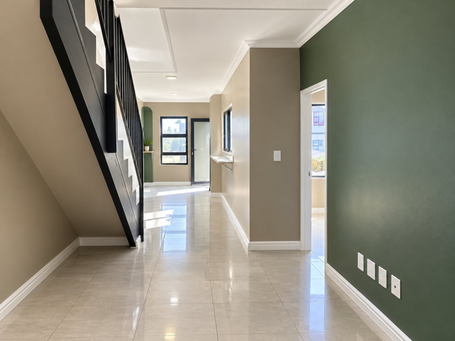 3 Bedroom Property for Sale in Glen Austin Gauteng