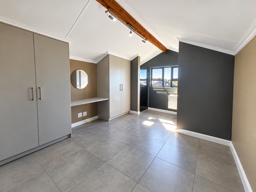 3 Bedroom Property for Sale in Glen Austin Gauteng