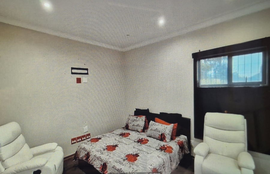 5 Bedroom Property for Sale in Constantia Kloof Gauteng