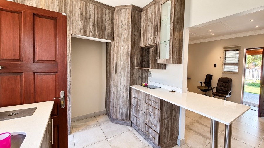 3 Bedroom Property for Sale in Comet Gauteng