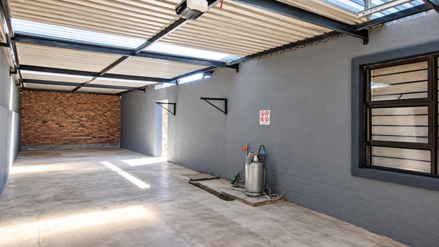 3 Bedroom Property for Sale in Comet Gauteng