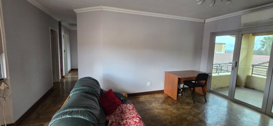 3 Bedroom Property for Sale in Die Hoewes Gauteng
