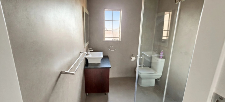 3 Bedroom Property for Sale in Die Hoewes Gauteng