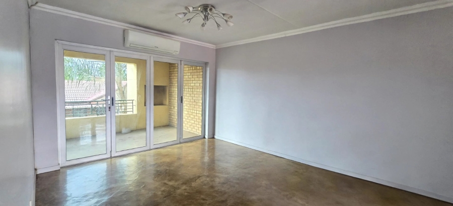 3 Bedroom Property for Sale in Die Hoewes Gauteng