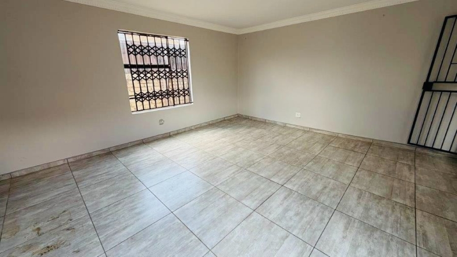 3 Bedroom Property for Sale in Soshanguve WW Gauteng