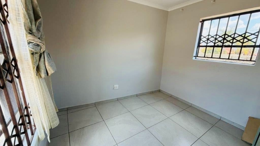 3 Bedroom Property for Sale in Soshanguve WW Gauteng