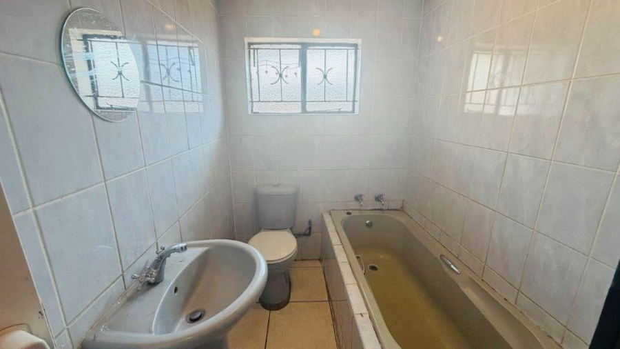 3 Bedroom Property for Sale in Soshanguve WW Gauteng