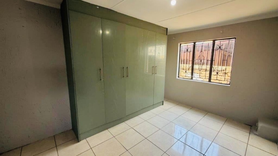 3 Bedroom Property for Sale in Soshanguve WW Gauteng
