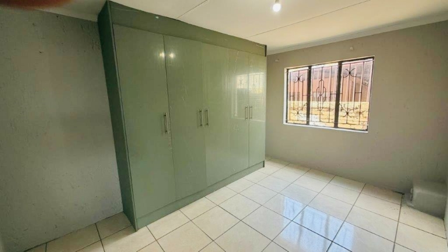 3 Bedroom Property for Sale in Soshanguve WW Gauteng