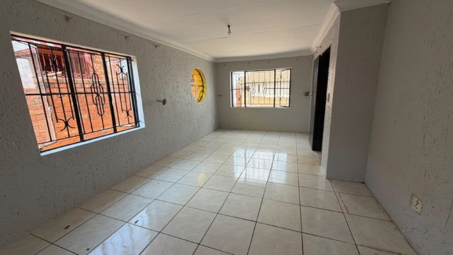 3 Bedroom Property for Sale in Soshanguve WW Gauteng