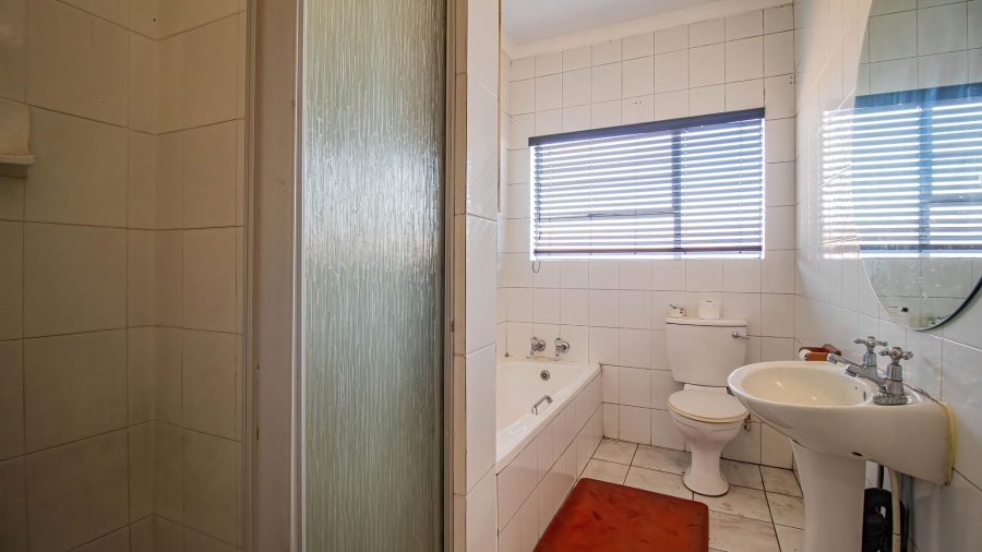 2 Bedroom Property for Sale in Mayberry Park Gauteng