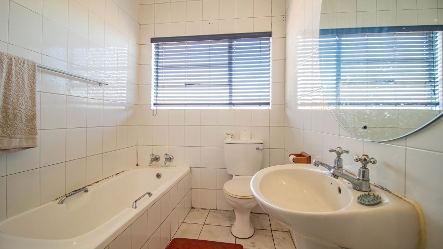 2 Bedroom Property for Sale in Mayberry Park Gauteng