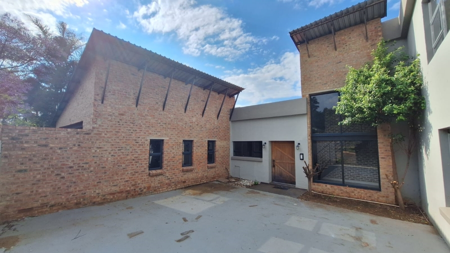 5 Bedroom Property for Sale in Montana Park Gauteng
