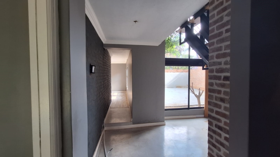 5 Bedroom Property for Sale in Montana Park Gauteng