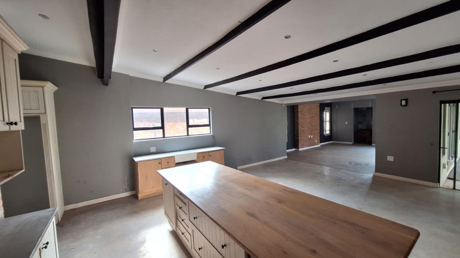 5 Bedroom Property for Sale in Montana Park Gauteng