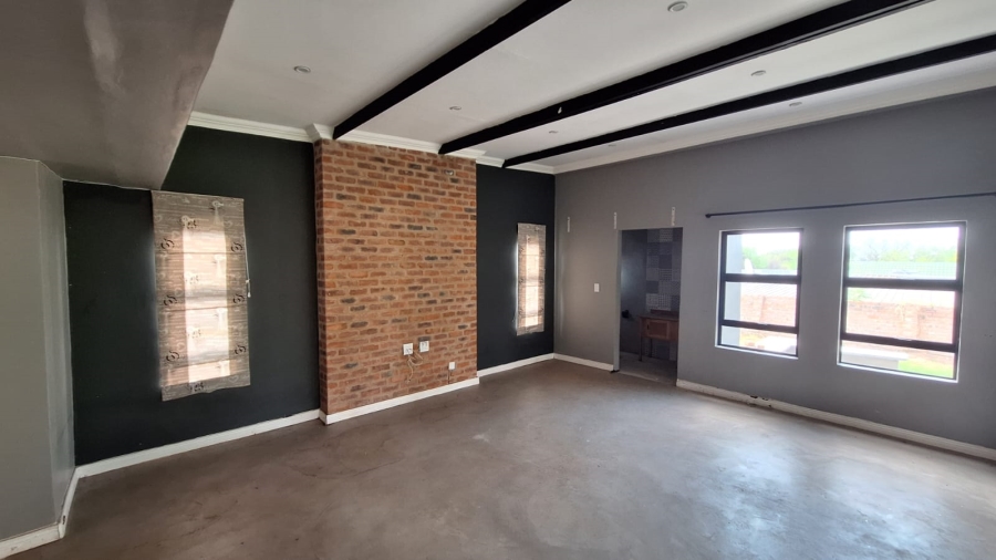 5 Bedroom Property for Sale in Montana Park Gauteng