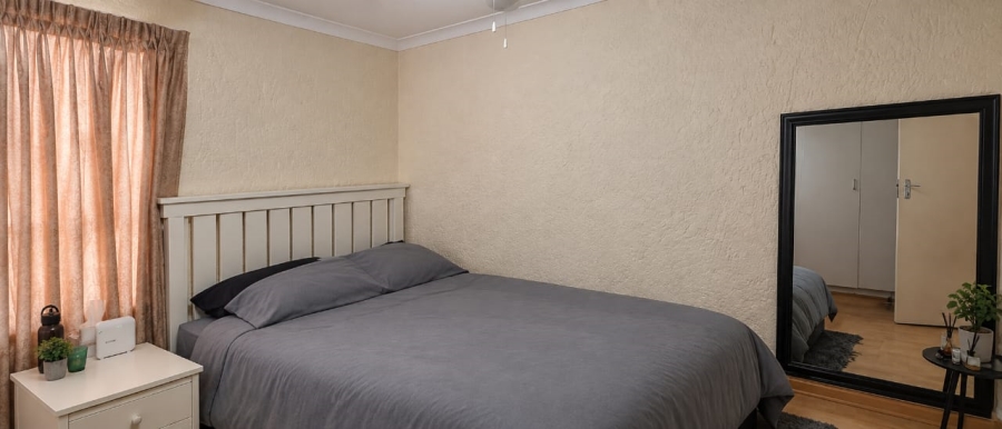 3 Bedroom Property for Sale in Oakdene Gauteng